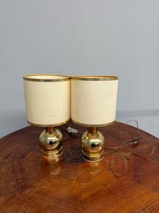 Pair of 1970s abat-jour table lamps, Italian modern design, gilded brass, 38x20cm.